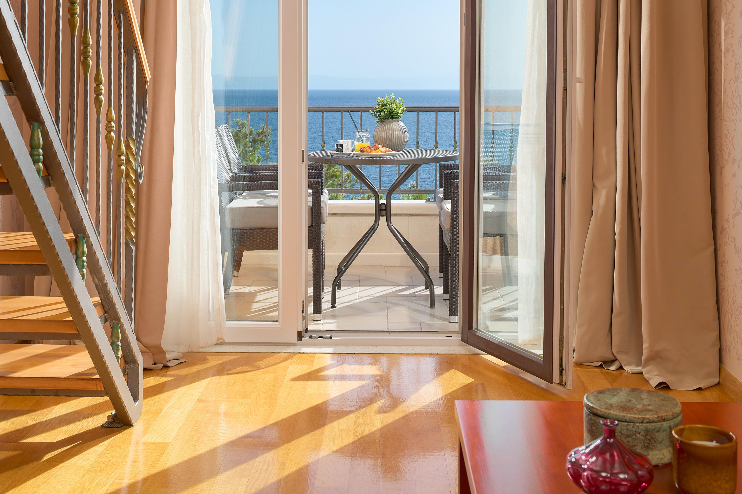 Hotel Villa Andrea Tučepi エクステリア 写真