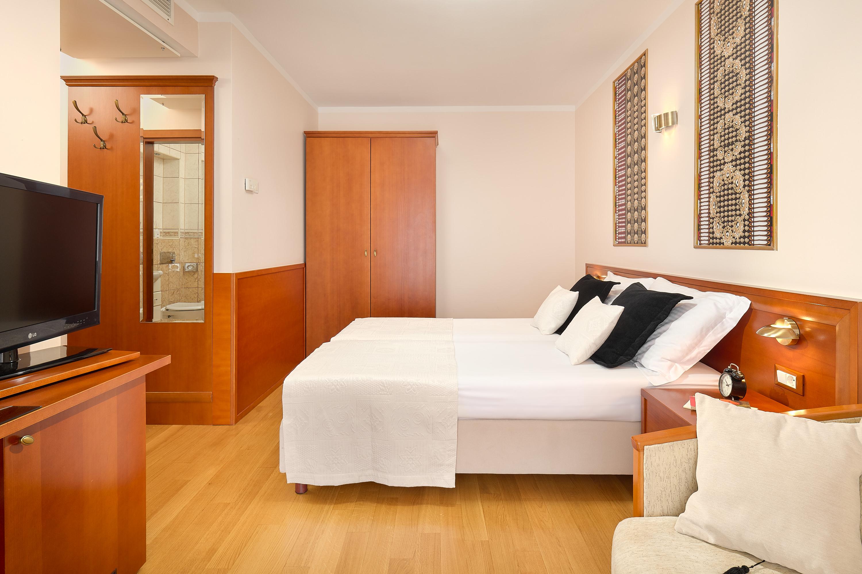 Hotel Villa Andrea Tučepi エクステリア 写真