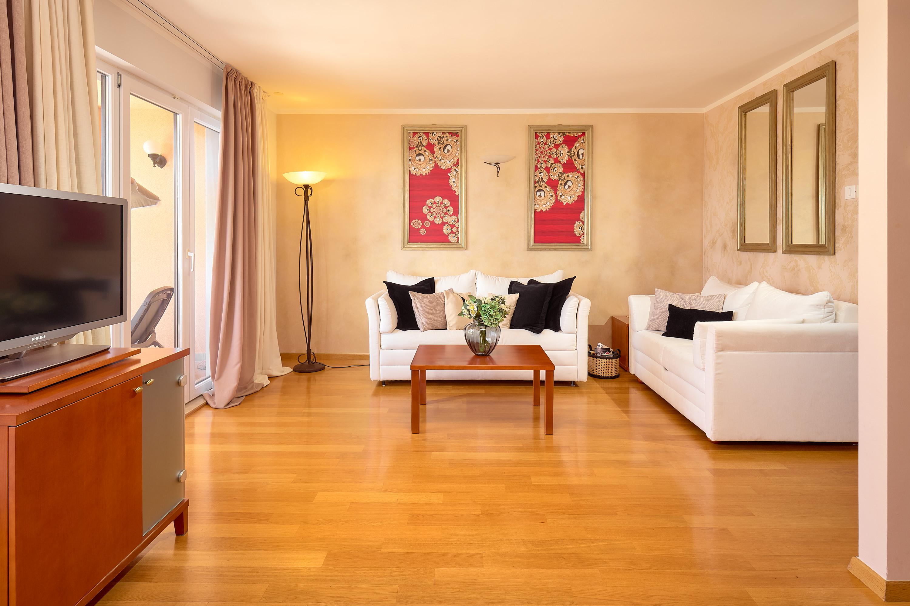 Hotel Villa Andrea Tučepi エクステリア 写真