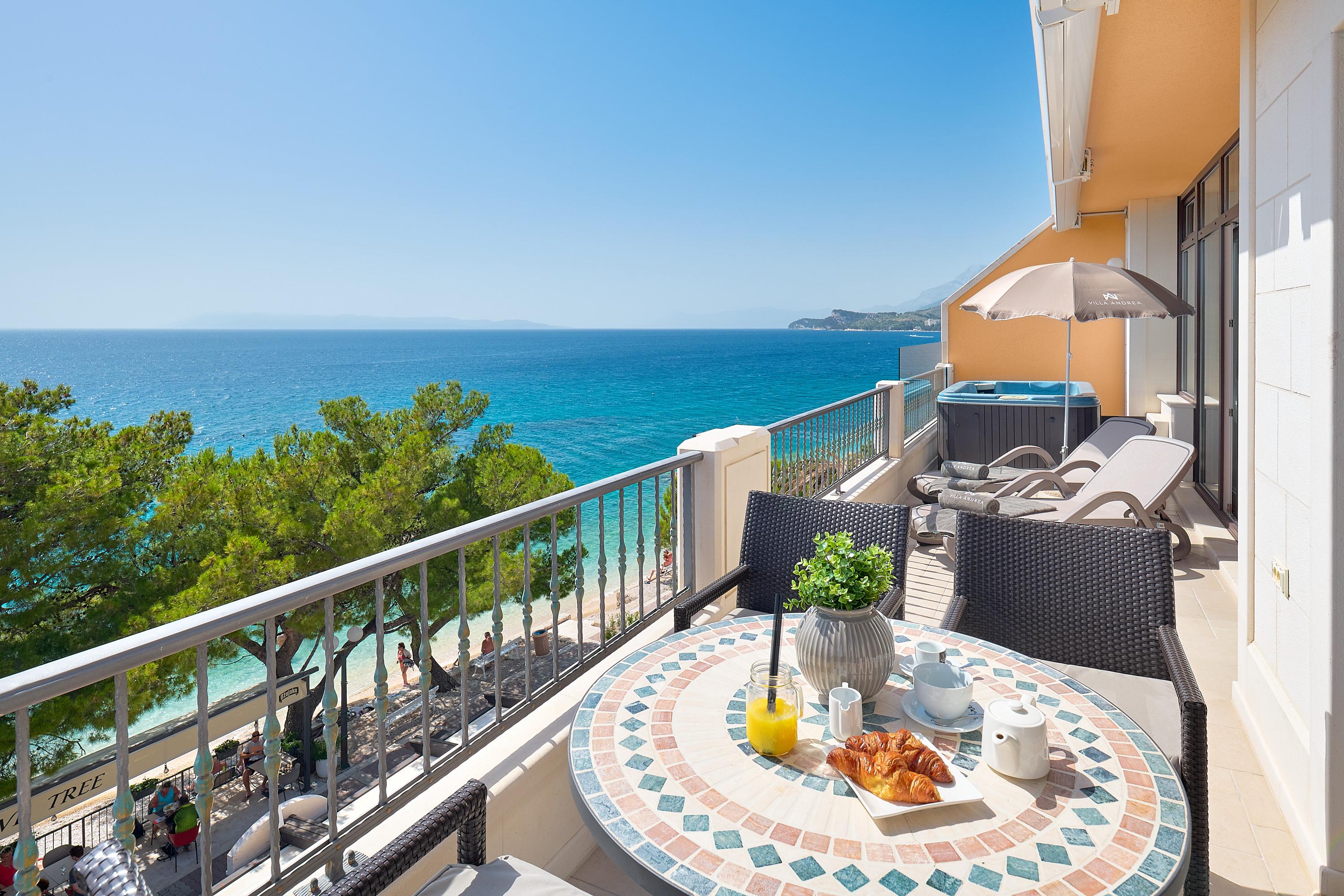 Hotel Villa Andrea Tučepi エクステリア 写真